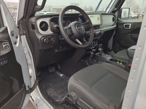 Used 2024 Jeep Wrangler Sport image 10