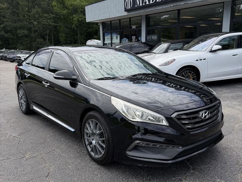 Used 2017 Hyundai Sonata Sport w/ Value Edition Package 02 FWD image 3