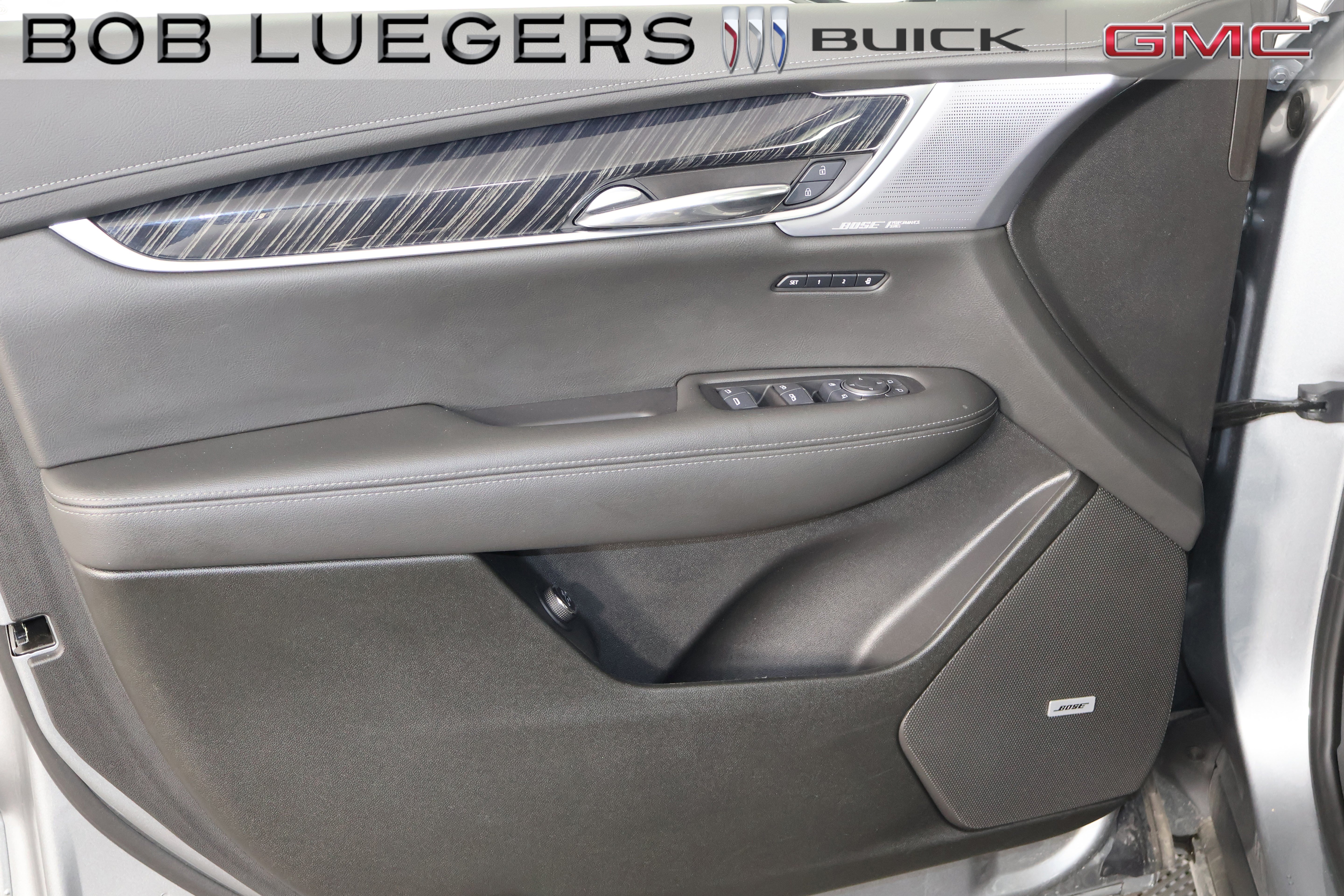 Certified 2025 Cadillac XT6 Premium Luxury FWD image 7