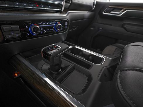 Used 2024 Chevrolet Silverado 1500 LT Trail Boss w/ Convenience Package II AWD/4WD image 23