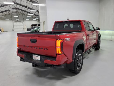 New 2026 Toyota Tacoma TRD Off-Road w/ TRD Off Road Premium Package AWD/4WD image 4