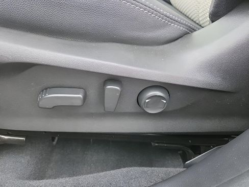 Certified 2023 Subaru Forester Premium image 19