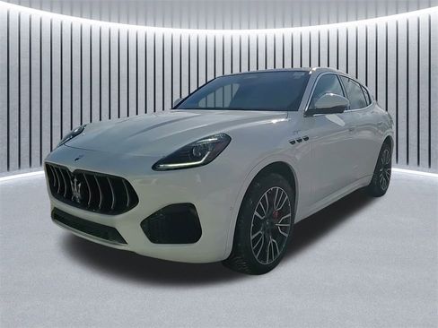 Certified 2024 Maserati Grecale GT image 17