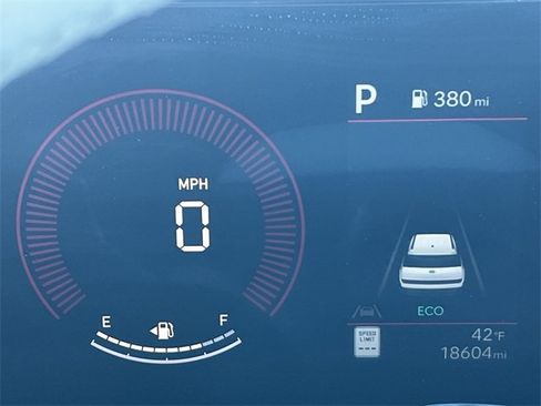 Used 2025 Hyundai Santa Fe SEL image 25