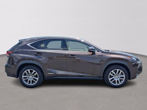 Used 2015 Lexus NX 300h AWD w/ Luxury Package image 4