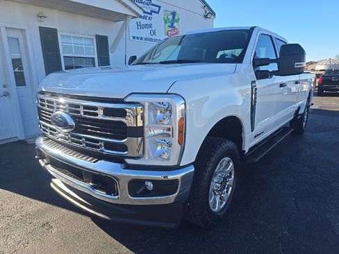 Used 2024 Ford F250 XLT image 3
