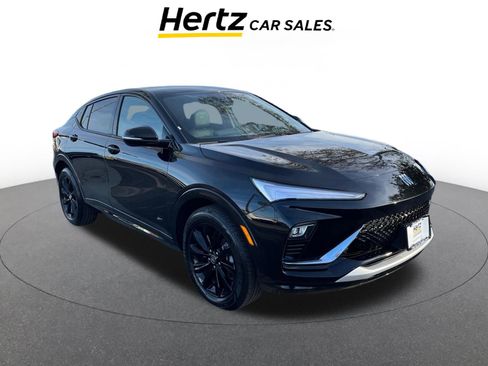 Used 2025 Buick Envista Sport Touring image 1