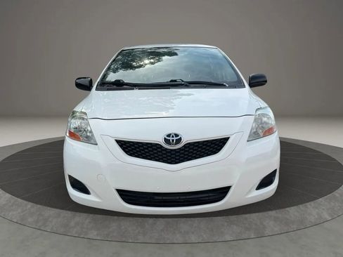Used 2011 Toyota Yaris Sedan w/ Convenience Pkg FWD image 2