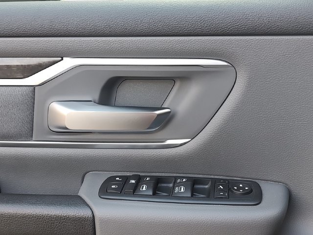 Used 2020 RAM 1500 Big Horn AWD/4WD image 25
