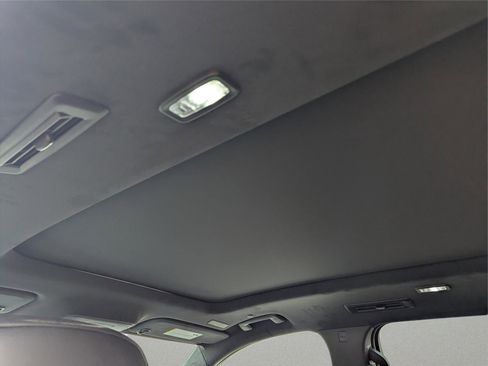 New 2026 GMC Acadia Denali Ultimate w/ LPO, All-Weather Package FWD image 9