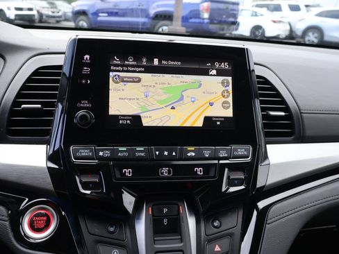 Certified 2024 Honda Odyssey Touring image 21