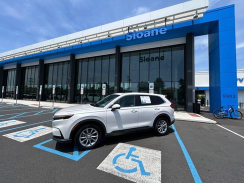 Used 2023 Honda CR-V EX image 17