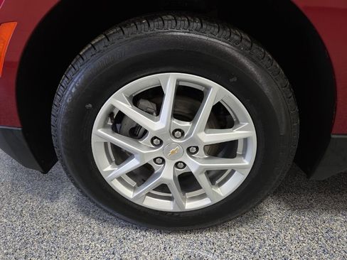 Used 2024 Chevrolet Equinox LT AWD/4WD image 38