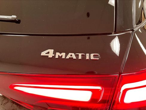 Used 2024 Mercedes-Benz GLE 450e 4MATIC image 10