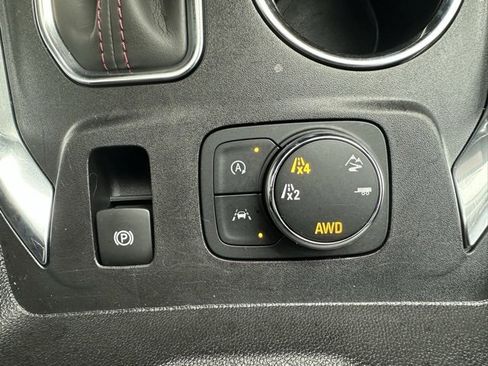 Certified 2023 Chevrolet Traverse RS w/ LPO, Floor Liner Package image 36