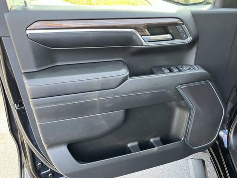 Used 2024 Chevrolet Silverado 1500 LT image 23