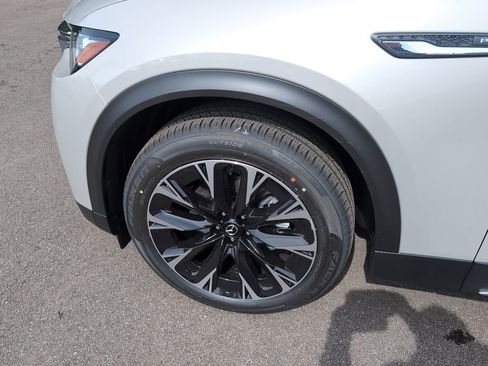 New 2026 MAZDA CX-90 Plug-In Hybrid w/ Premium Plus AWD/4WD image 17
