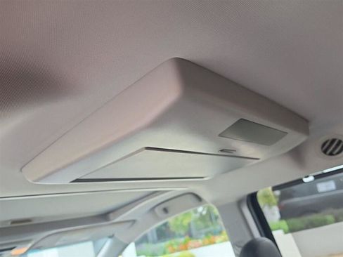 Used 2016 Toyota Sienna SE Premium FWD image 15