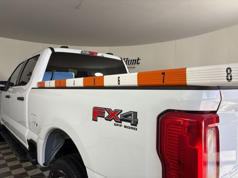 Used 2025 Ford F250 XLT w/ FX4 Off-Road Package image 6