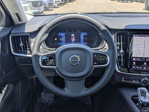 Used 2023 Volvo S90 T8 Ultimate AWD/4WD image 13