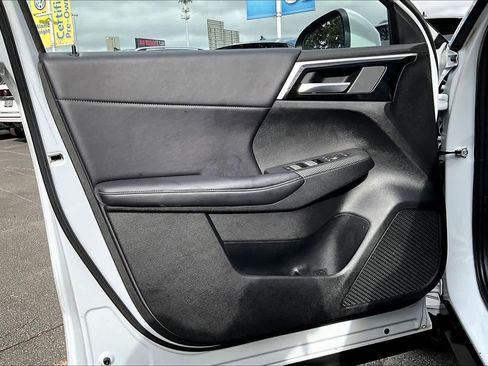 Used 2023 Mitsubishi Outlander SE image 21