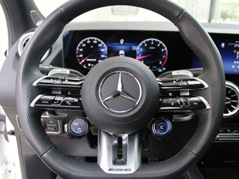 Used 2024 Mercedes-Benz GLA 35 AMG 4MATIC image 11