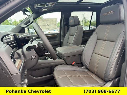 New 2026 Chevrolet Tahoe High Country w/ Sun And Tow Package AWD/4WD image 21