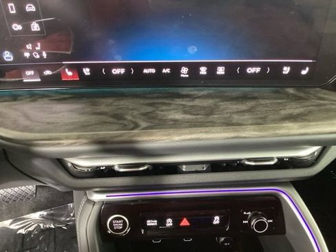 Certified 2025 Audi Q5 Premium Plus w/ Premium Plus image 24