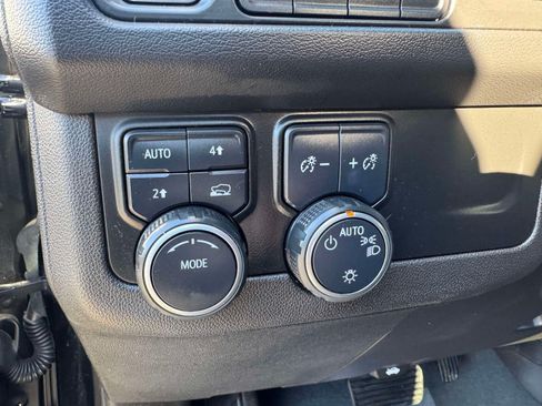 Used 2021 Chevrolet Tahoe LT AWD/4WD image 28