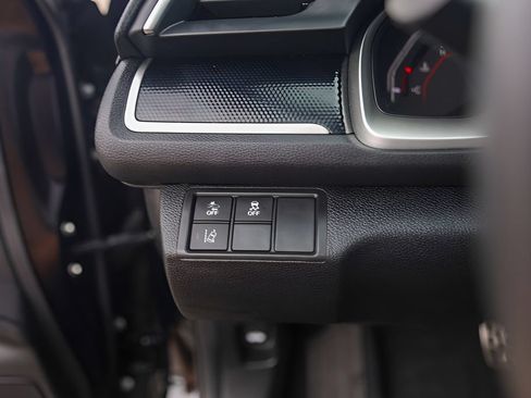 Used 2020 Honda Civic Sport image 18