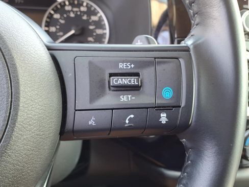 Used 2025 Nissan Pathfinder SV AWD/4WD image 26