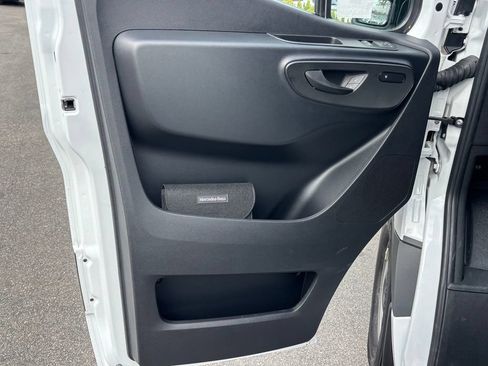 Used 2026 Mercedes-Benz Sprinter 2500 image 15