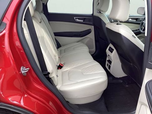 Used 2024 Ford Edge Titanium w/ Titanium Elite Package image 25