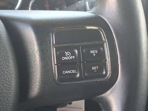 Used 2013 Jeep Wrangler Unlimited Sahara image 21