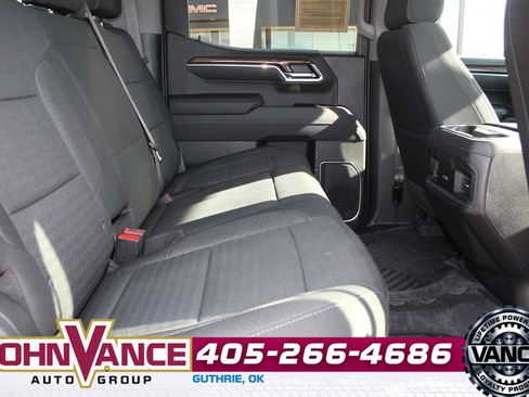 Used 2022 Chevrolet Silverado 1500 LT Trail Boss image 22