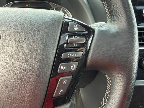 Used 2024 INFINITI QX80 Luxe image 32