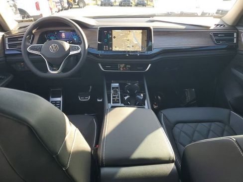 New 2026 Volkswagen Atlas SEL Premium R-Line AWD/4WD image 15