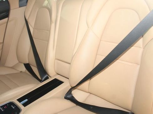 Used 2018 Porsche Panamera 4S image 24