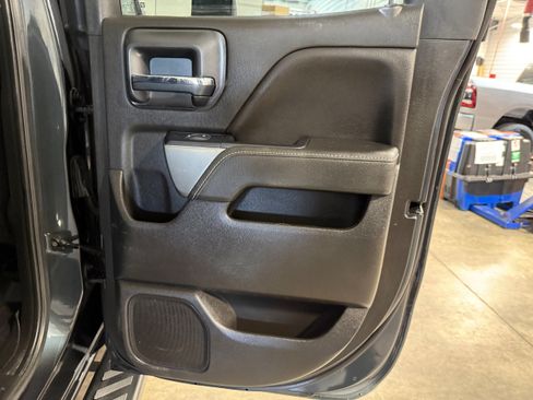 Used 2018 Chevrolet Silverado 1500 LT w/ All Star Edition AWD/4WD image 14