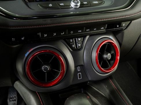 Used 2019 Chevrolet Blazer RS FWD image 16
