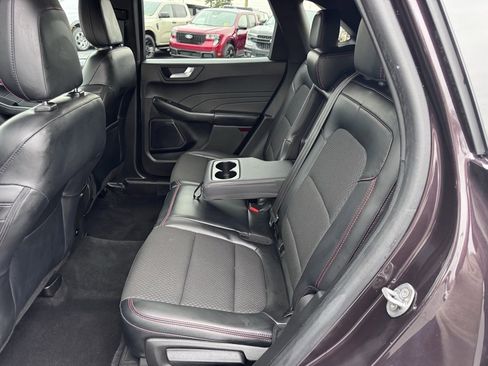 Used 2019 Ford Escape SE image 24