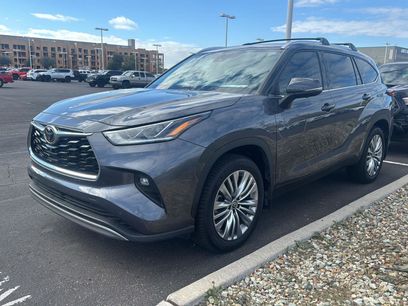 Used 2023 Toyota Highlander Platinum