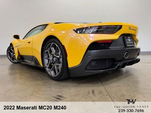Used 2022 Maserati MC20 Coupe RWD image 6