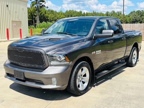 Used 2017 RAM 1500 Sport image 3