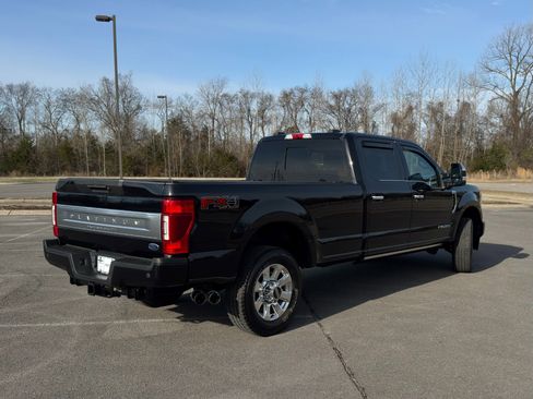 Used 2022 Ford F350 Platinum image 3