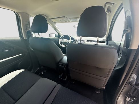 Used 2021 Honda HR-V LX image 28