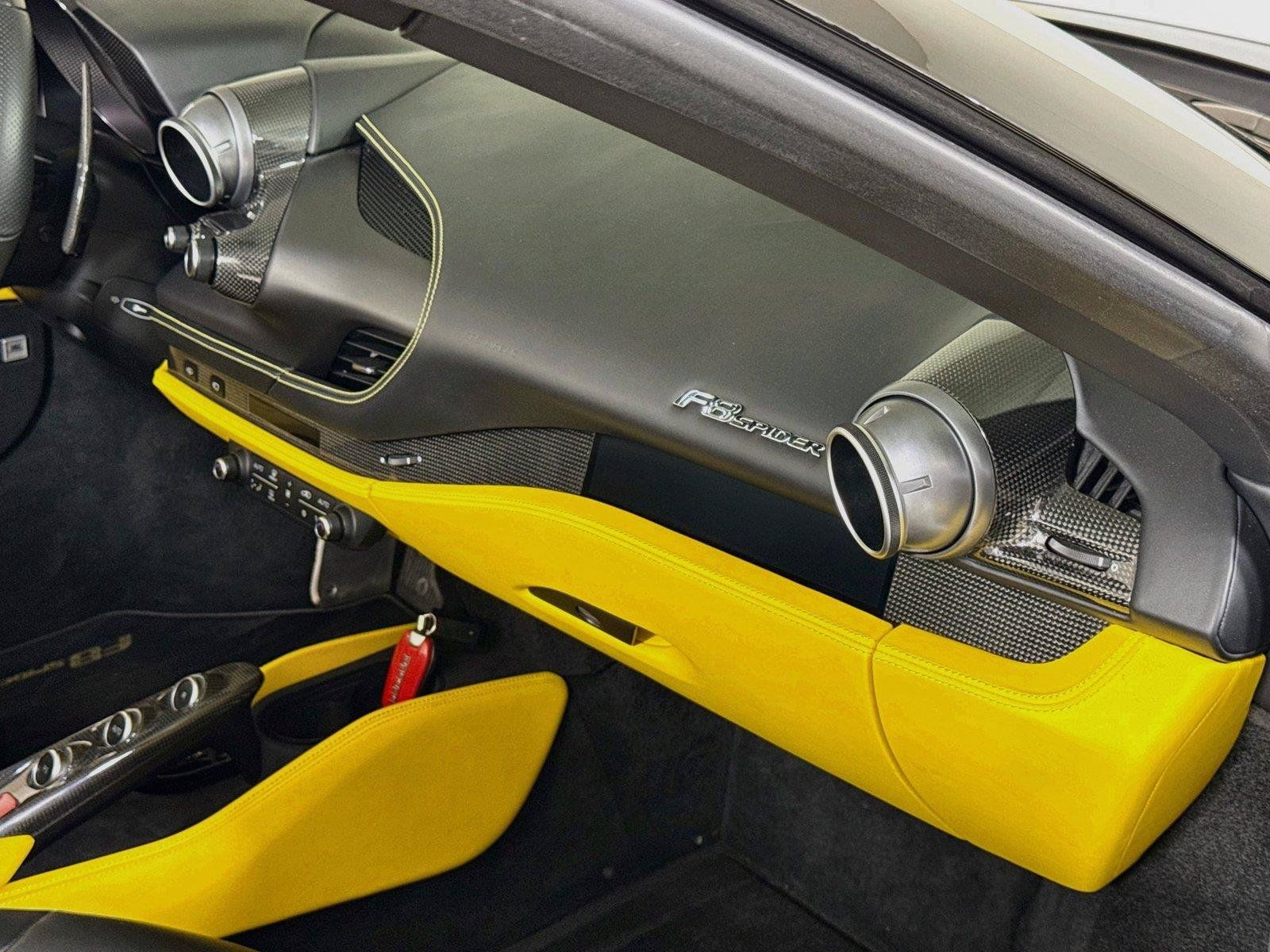 Used 2021 Ferrari F8 Tributo RWD image 30