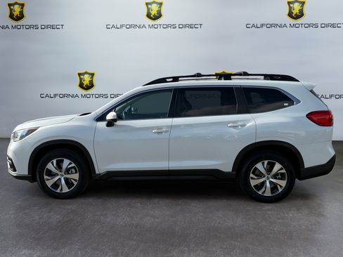 Used 2022 Subaru Ascent Premium w/ Convenience Package image 2