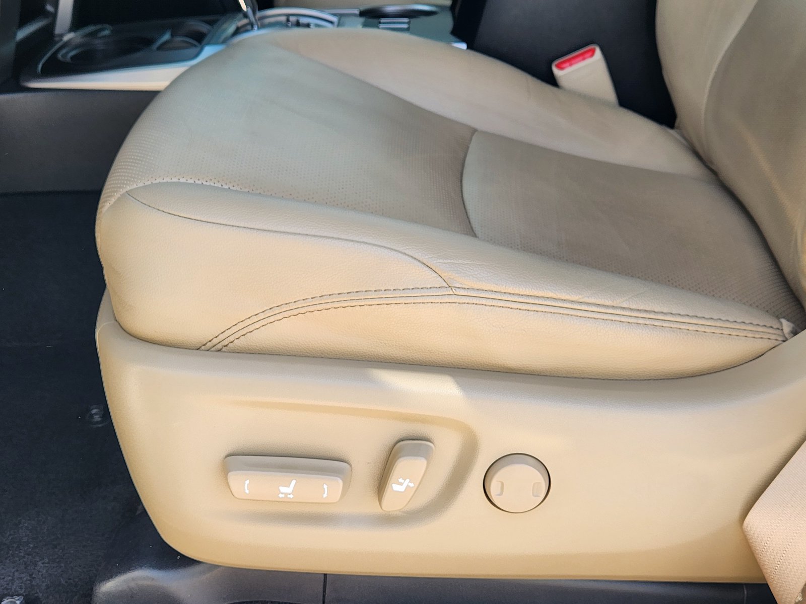 Used 2020 Toyota 4Runner Limited RWD image 24