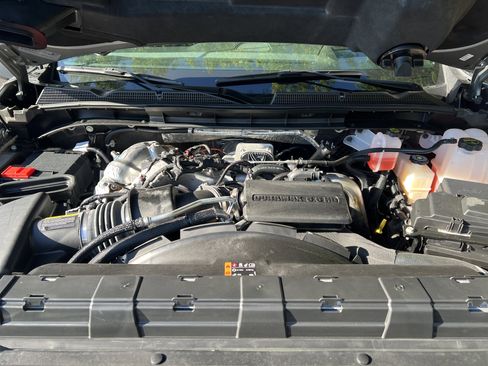 Used 2025 GMC Sierra 2500 AT4X image 34